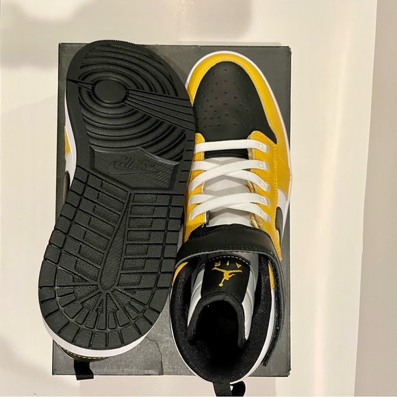 Nike Air Jordan 1 High FlyEase 'Yellow Ochre' Men’s Size 10 NEW - Picture 13 of 15